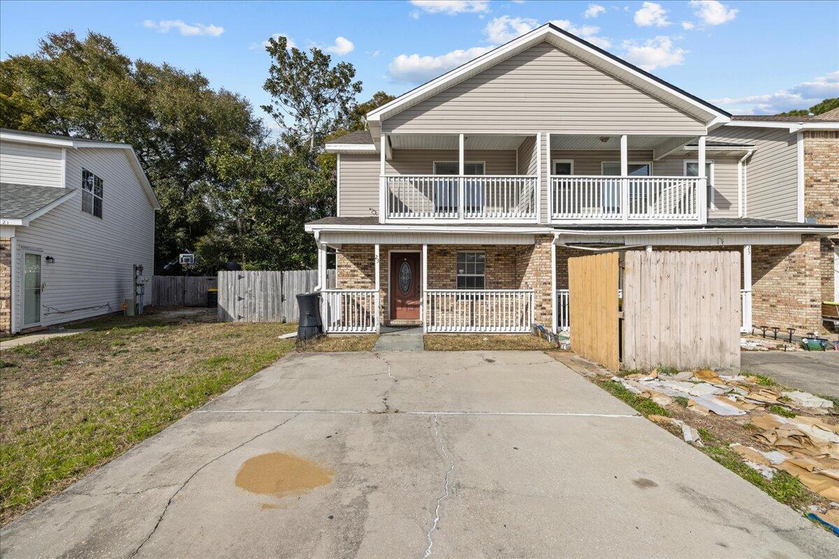 23 Chatelaine Cir Southeast  