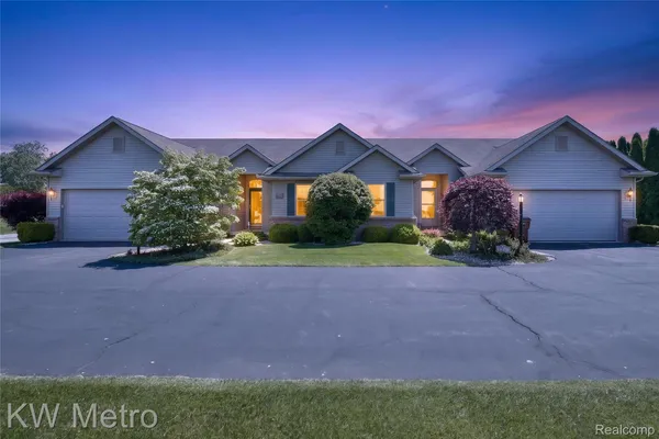 $279,999 | 717 Korey's Circle, Blissfield, MI 49228