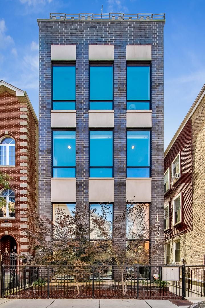 1525 West Fry Street, Unit 2 Chicago, IL 60642 - Photo 2 of 33 a building view