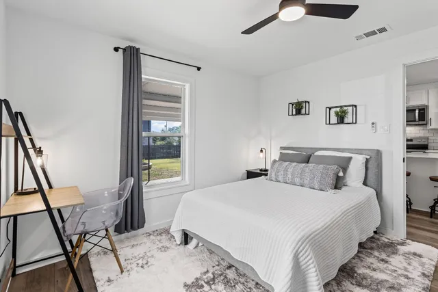 $3,600 | 901 North Church Street, Georgetown, TX 78626