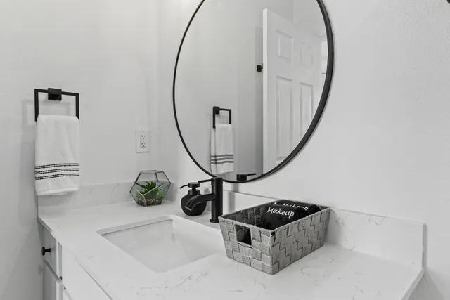 $3,600 | 901 North Church Street, Georgetown, TX 78626