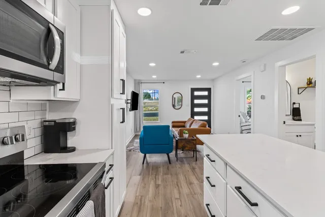 $3,600 | 901 North Church Street, Georgetown, TX 78626