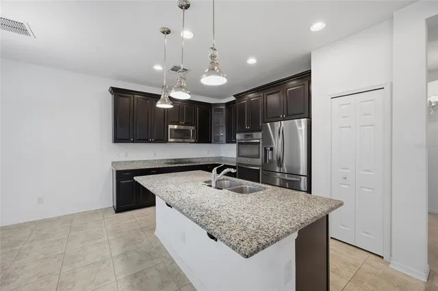 $529,900 | 19656 Long Lake Ranch Boulevard, Lutz, FL 33558