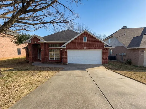 $350,000 | 7617 Nightfall Drive, Denton, TX 76210