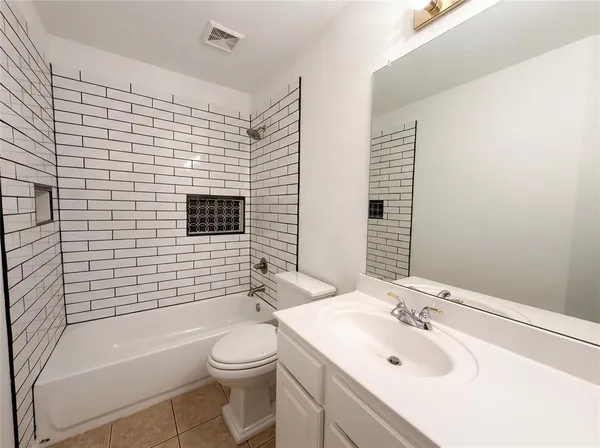 $350,000 | 7617 Nightfall Drive, Denton, TX 76210