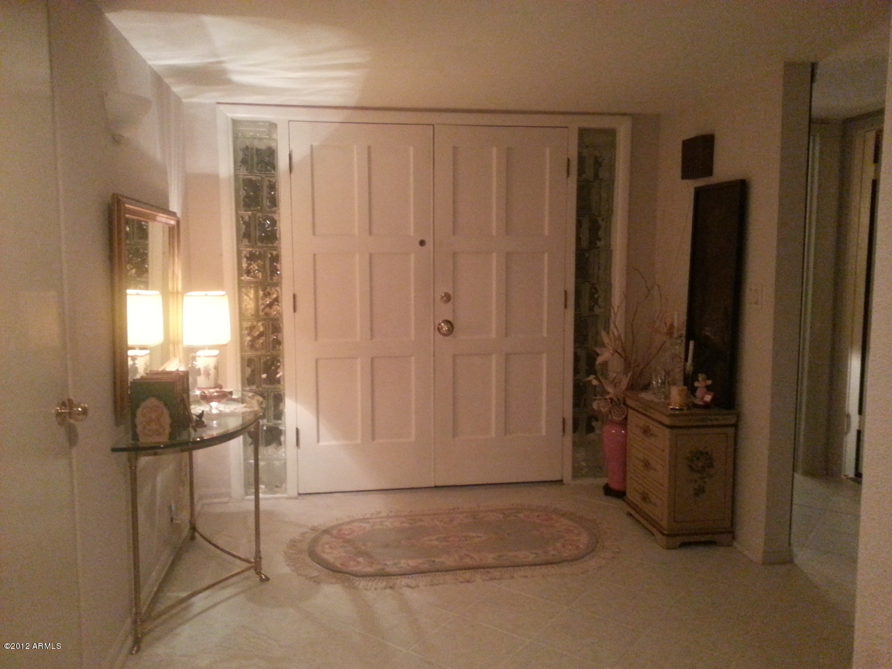 531 East Boca Raton Road Phoenix, AZ 85022 - Photo 3 of 26 Inside Entry 20121212_181820