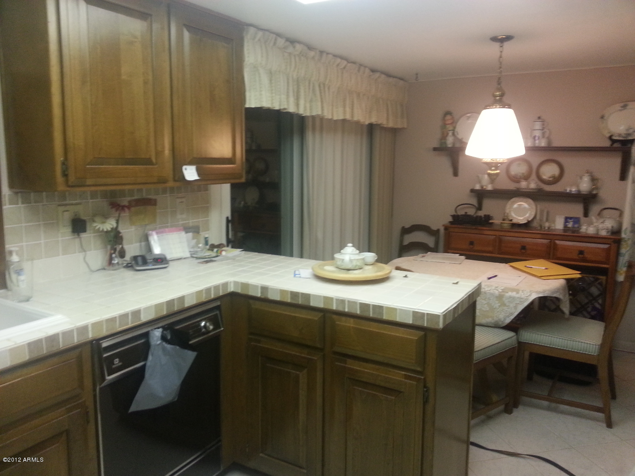 531 East Boca Raton Road Phoenix, AZ 85022 - Photo 6 of 26 Kitchen & Breakfast Room 20121212_181610