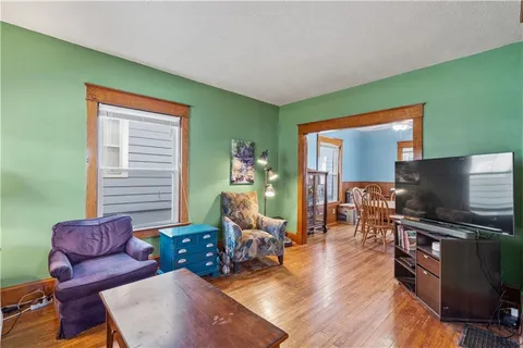 $160,000 | 424 North 16 Street, Kansas City, KS 66102