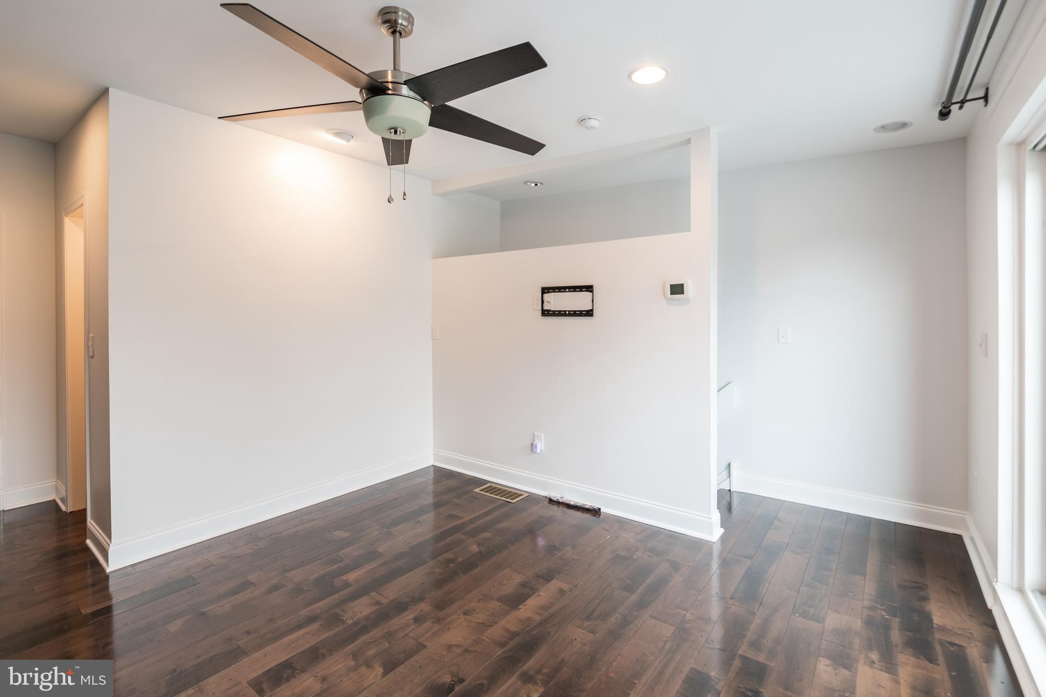 2017 Carpenter Street Philadelphia, PA 19146 - Photo 34 of 46