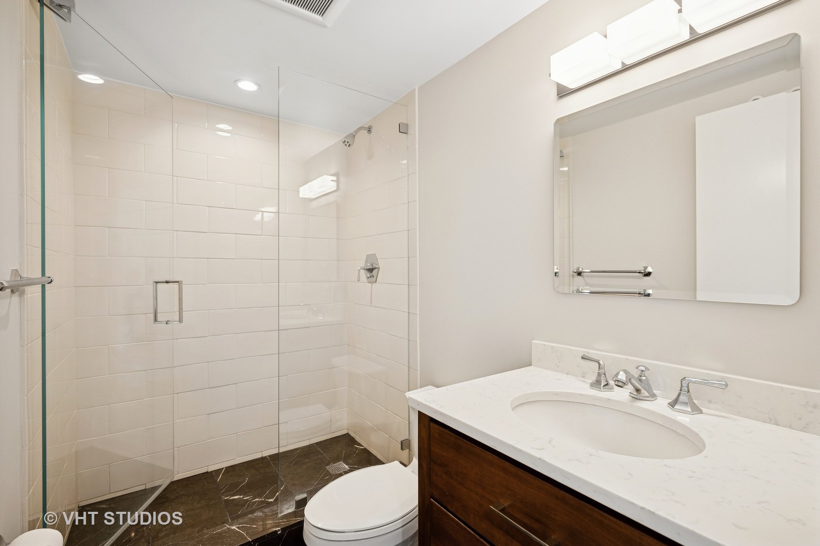 132 East Delaware Place, Unit 5106 Chicago, IL 60611 - Photo 40 of 42