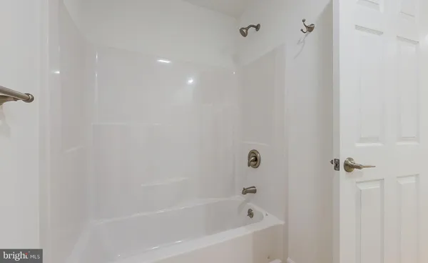 $272,500 | 13 Nicole Lane, Hazleton, PA 18202