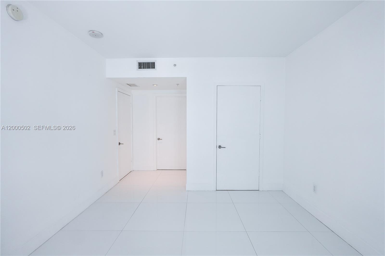 1010 Southwest 2nd Avenue, Unit 606 Miami, FL 33130 - Photo 13 of 46 a view of an empty room