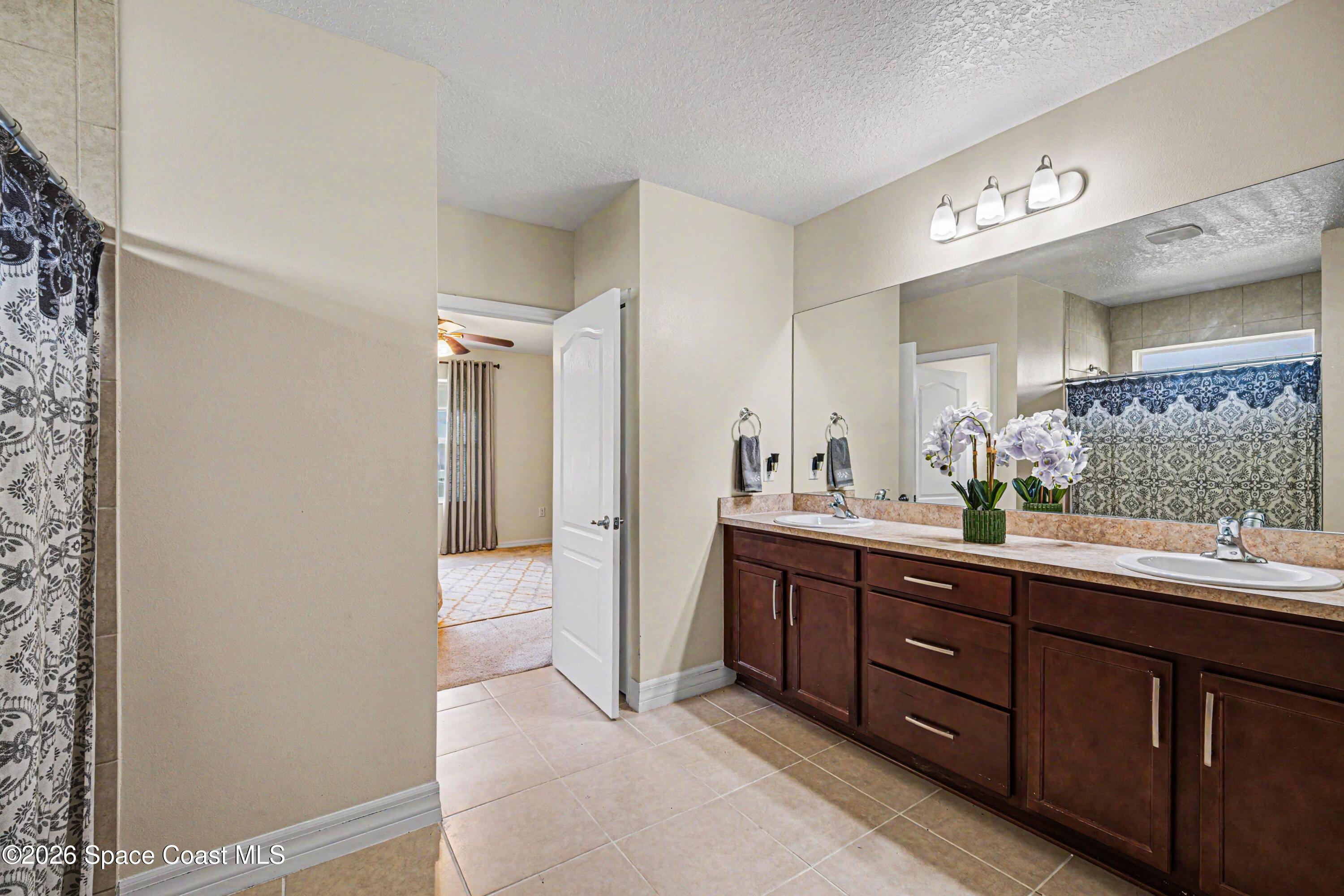 1025 Morgan Circle Northeast Palm Bay, FL 32905 - Photo 22 of 43 024_file_5319