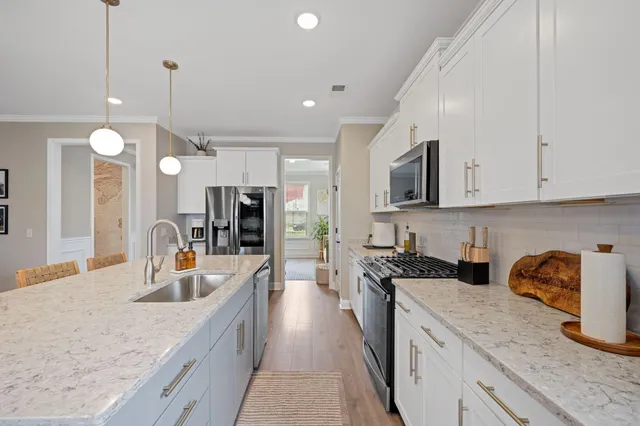 $644,850 | 203 Symphony Avenue, Summerville, SC 29486