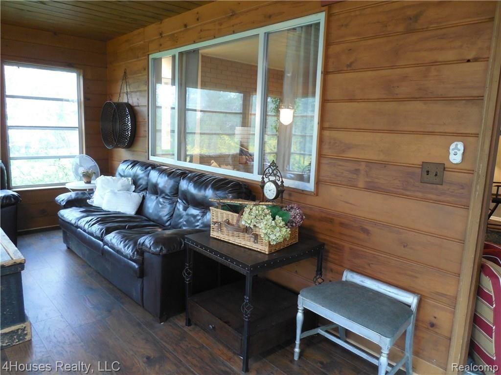 2686 New England Drive Rochester, MI 48309 - Photo 38 of 58 Florida room
