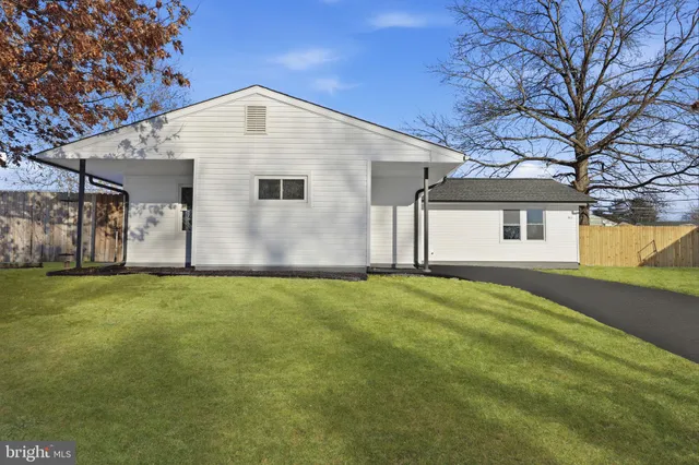 $3,250 | 68 Daffodil Lane, Levittown, PA 19055