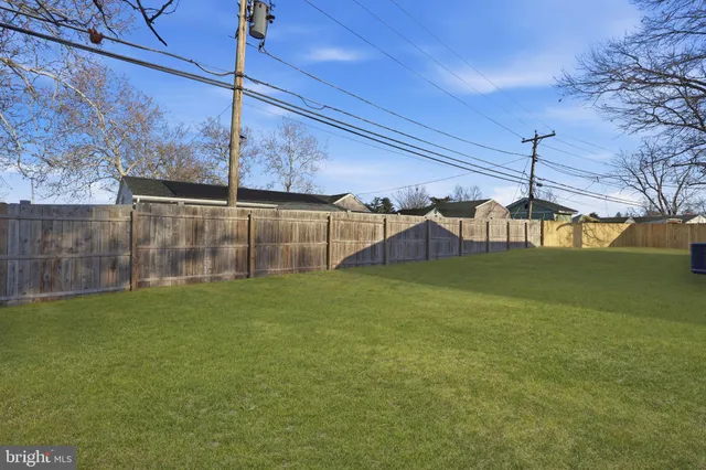 $3,250 | 68 Daffodil Lane, Levittown, PA 19055