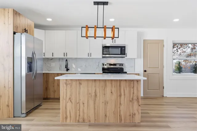 $3,250 | 68 Daffodil Lane, Levittown, PA 19055