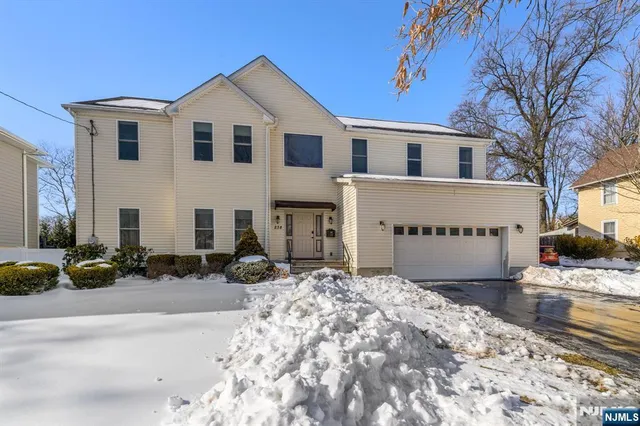 $1,350,000 | 238 Park Avenue, Teaneck, NJ 07666