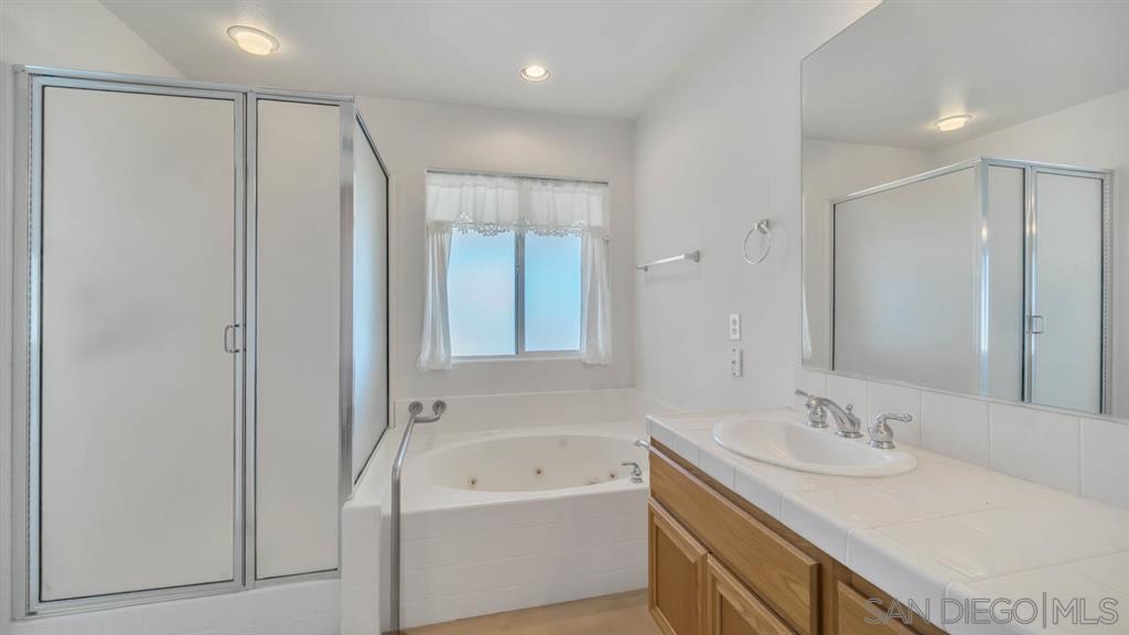 8576 Clifford Heights Road Santee, CA 92071 - Photo 13 of 25 Gallery Image 13