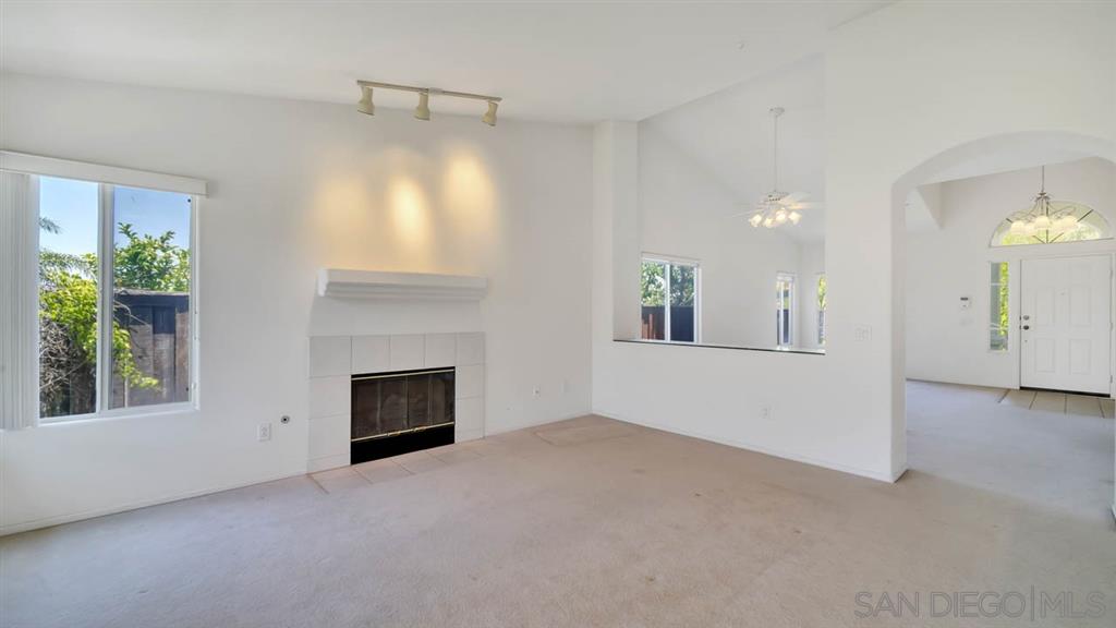 8576 Clifford Heights Road Santee, CA 92071 - Photo 10 of 25 Gallery Image 10