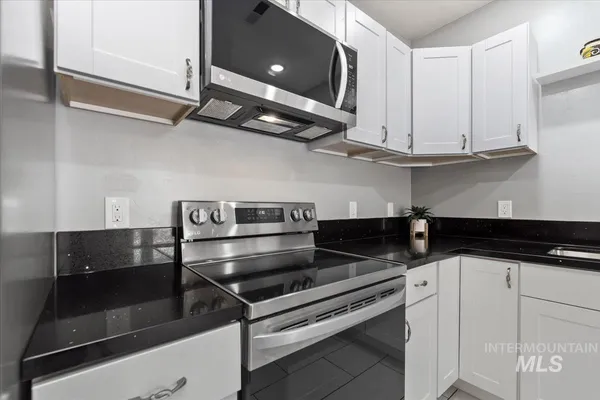 $489,900 | 2420 Southwest Buckey Drive, Mountain Home, ID 83647