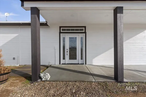 $489,900 | 2420 Southwest Buckey Drive, Mountain Home, ID 83647