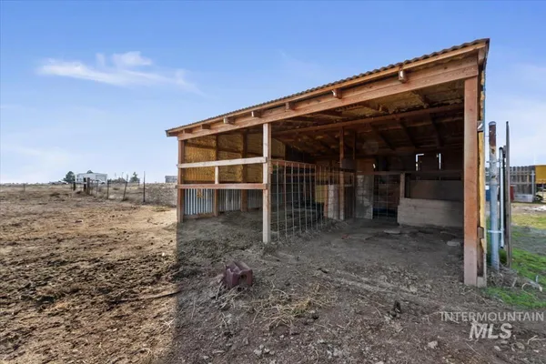 $489,900 | 2420 Southwest Buckey Drive, Mountain Home, ID 83647