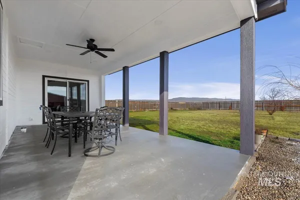 $489,900 | 2420 Southwest Buckey Drive, Mountain Home, ID 83647
