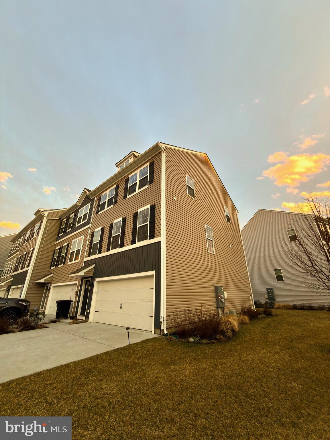 20 Stanton Rd Mount Mount Holly, NJ 08060 - Photo 2 of 25 a front view of a house with a yard