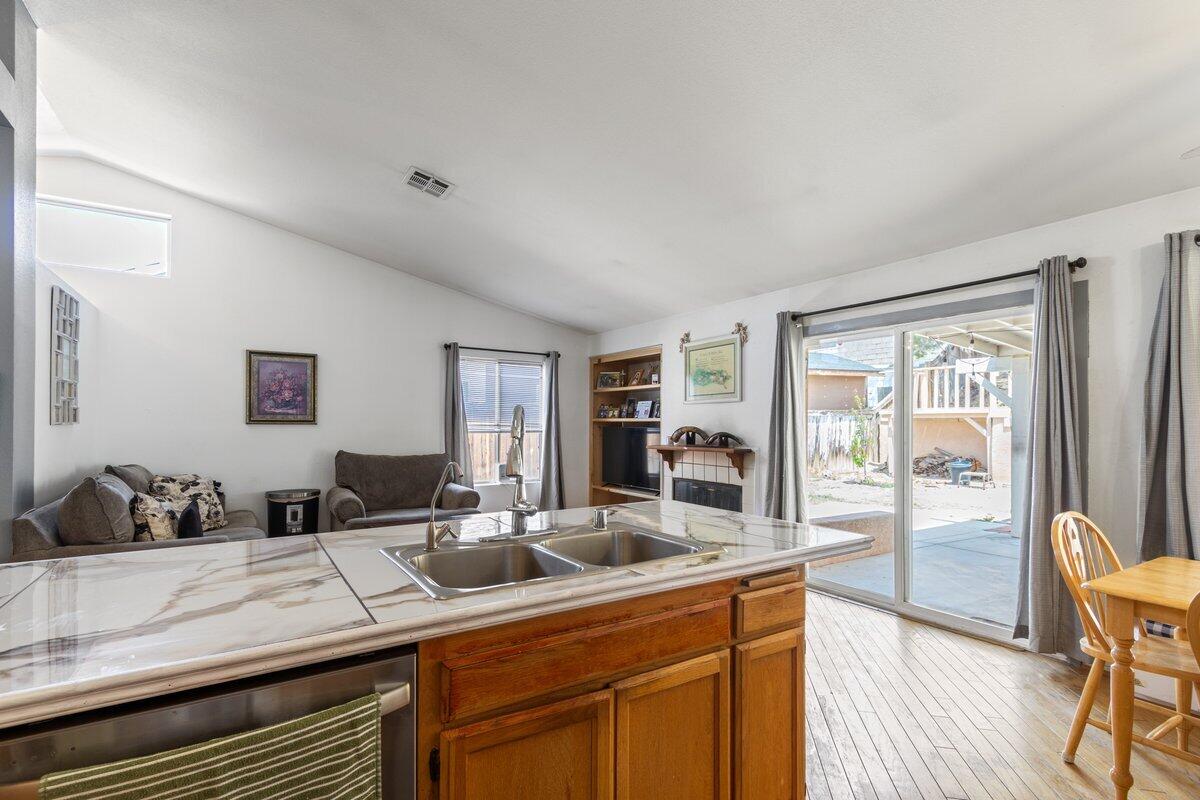 3724 Juniper Ridge Lane Rosamond, CA 93560 - Photo 13 of 26 IMG_7175