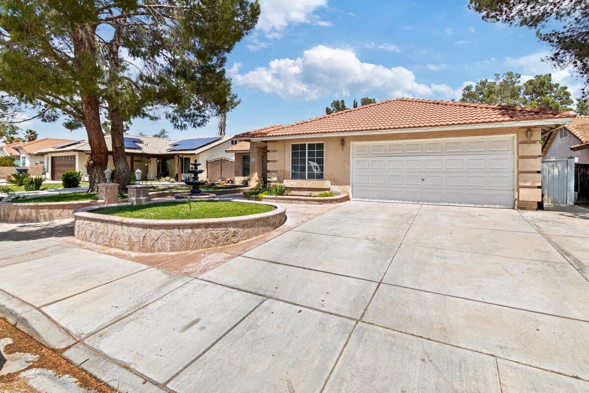 3724 Juniper Ridge Lane Rosamond, CA 93560 - Photo 3 of 26 IMG_7234