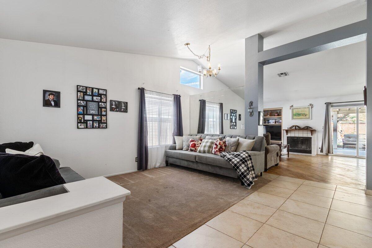 3724 Juniper Ridge Lane Rosamond, CA 93560 - Photo 6 of 26 IMG_7145