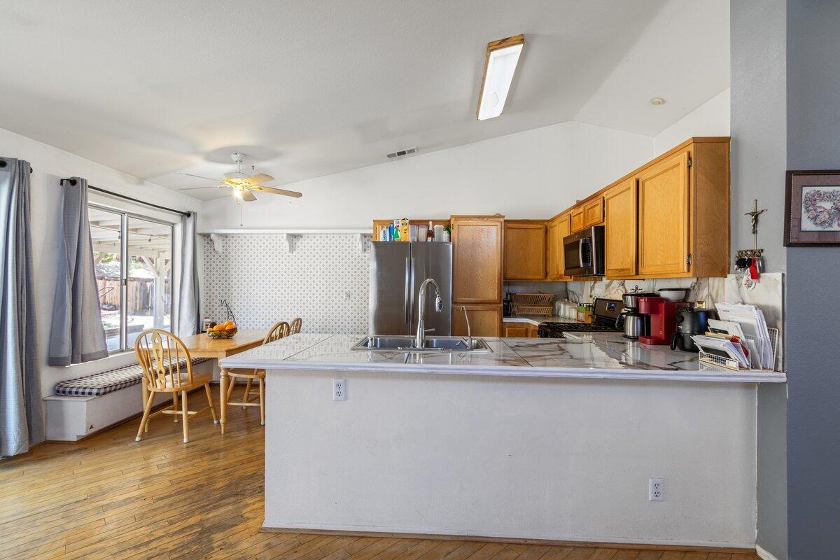 3724 Juniper Ridge Lane Rosamond, CA 93560 - Photo 10 of 26 IMG_7178