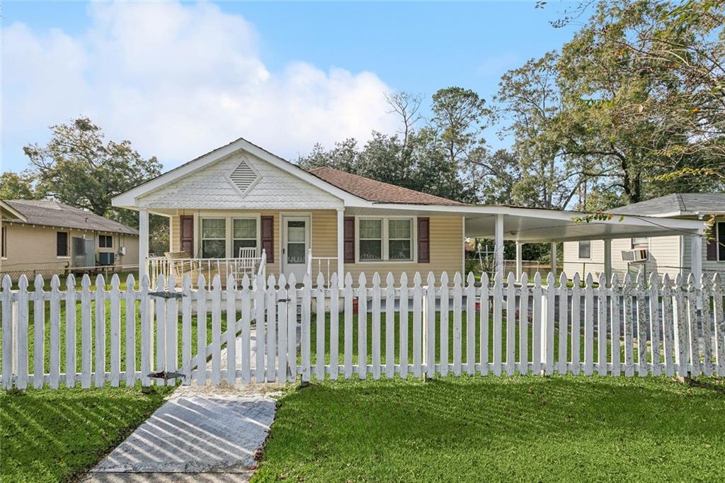 2731 Harris Avenue Slidell, LA 70458 - Photo 2 of 12