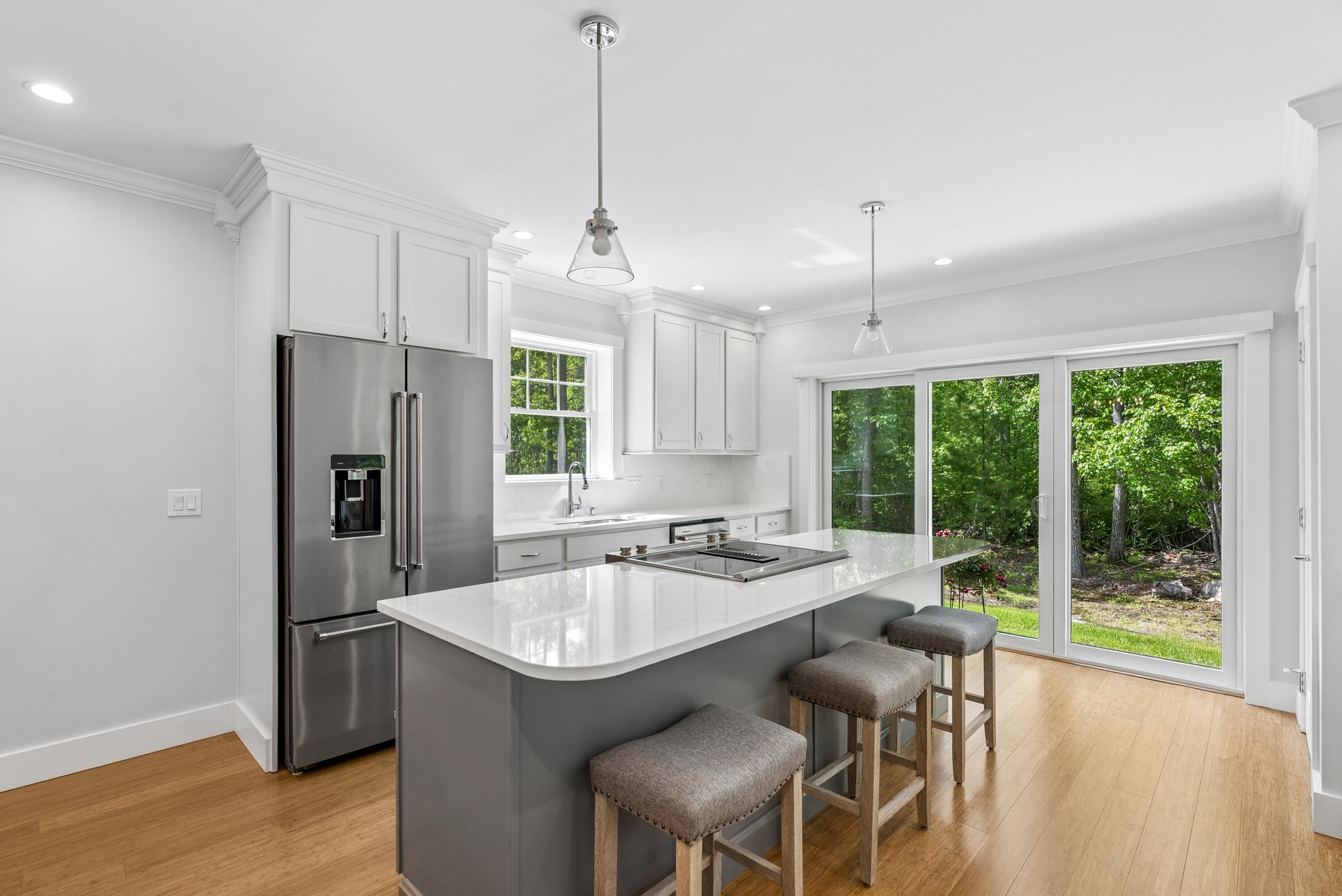 74 New Biddeford Road Kennebunkport, ME 04046 - Photo 9 of 39 Kitchen Island