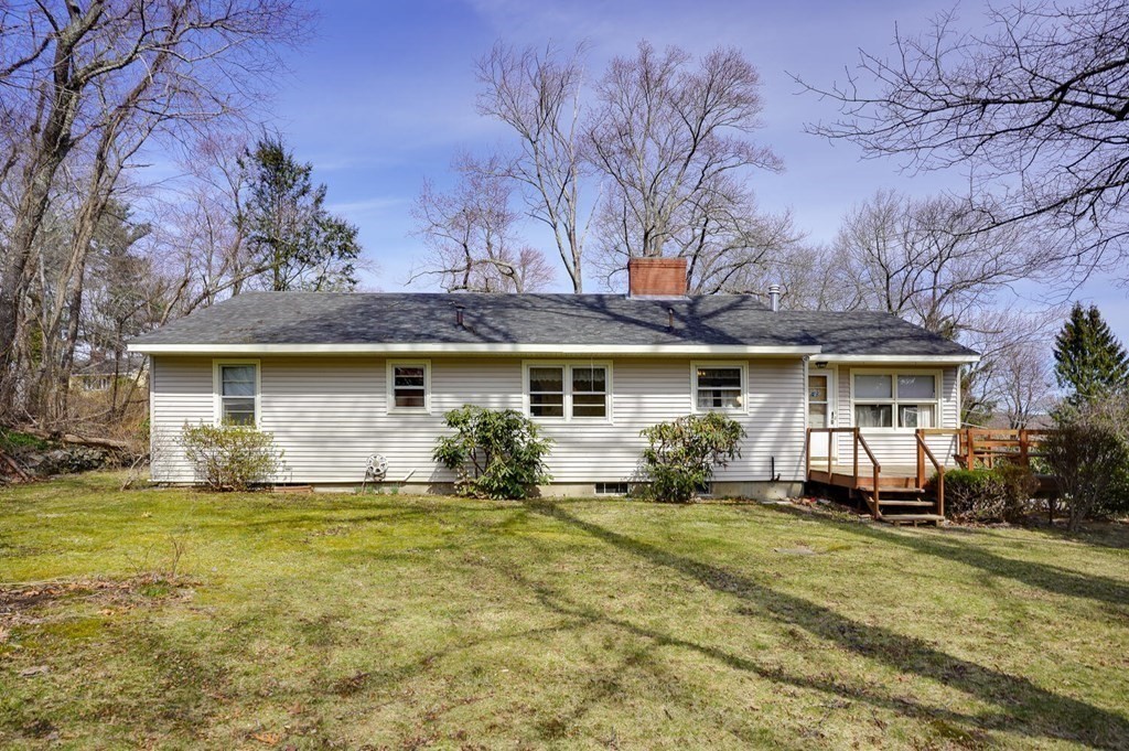 9 Chestnut Hill Road Northborough, MA 01532 - Photo 4 of 25 Gallery Image 4