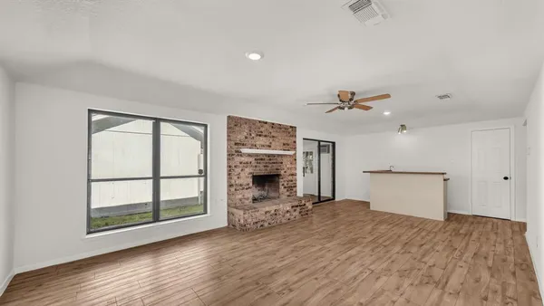 $310,000 | 121 Meadow Lane, Aledo, TX 76008