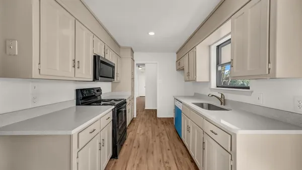 $310,000 | 121 Meadow Lane, Aledo, TX 76008