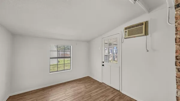 $310,000 | 121 Meadow Lane, Aledo, TX 76008