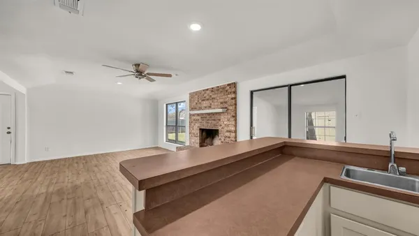 $310,000 | 121 Meadow Lane, Aledo, TX 76008