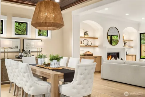 $4,638,000 | 10415 Southeast 13th Street, Bellevue, WA 98004