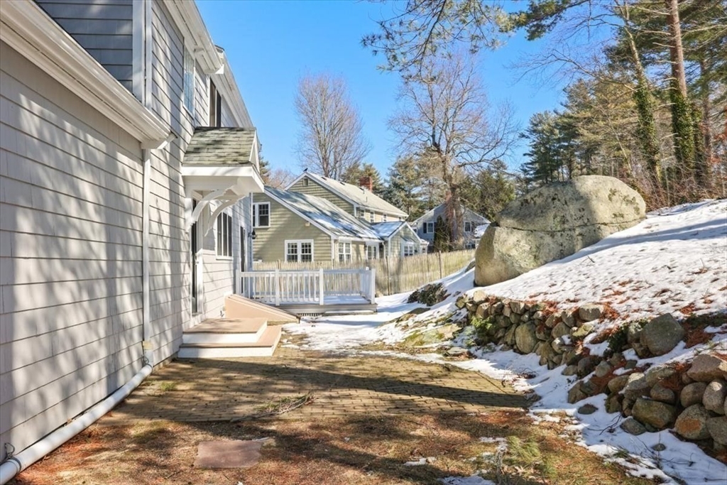 17 Minuteman Road Hingham, MA 02043 - Photo 24 of 27