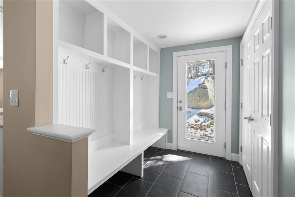 17 Minuteman Road Hingham, MA 02043 - Photo 10 of 27