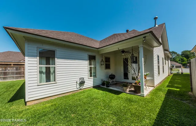 $2,700 | 301 Summerland Key Lane, Lafayette, LA 70508