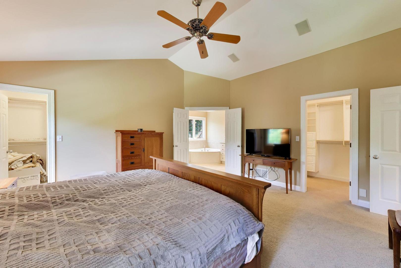 3314 Cardinal Lane Spring Grove, IL 60071 - Photo 30 of 66 Gallery Image 30