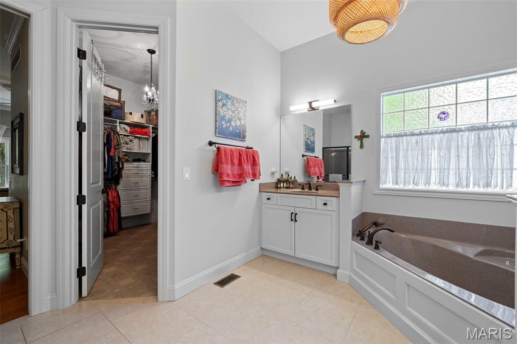 1070 Bridleridge Crossing Spur High Ridge, MO 63049 - Photo 25 of 37 Gallery Image 25