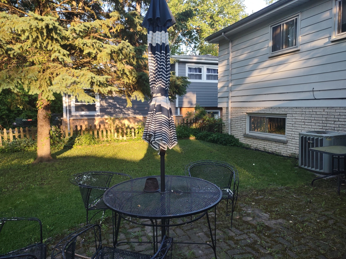 132 Glenview Road Glenview, IL 60025 - Photo 11 of 26