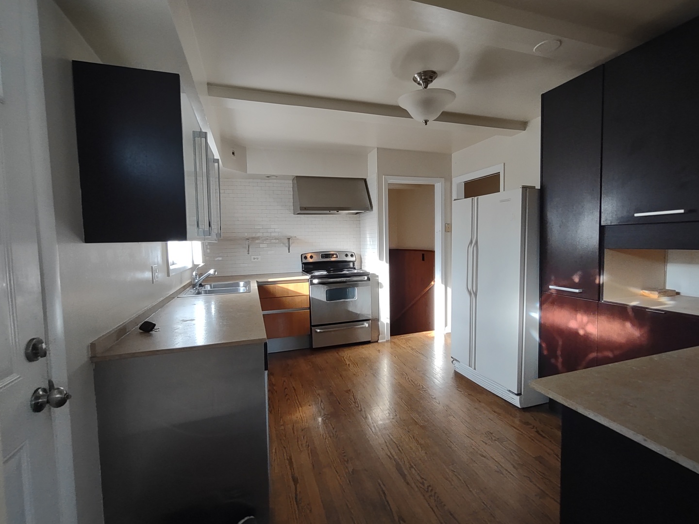 132 Glenview Road Glenview, IL 60025 - Photo 13 of 26