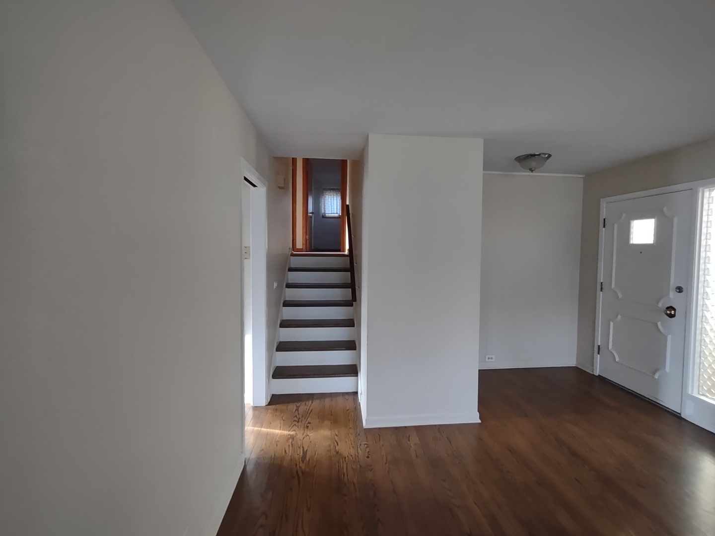 132 Glenview Road Glenview, IL 60025 - Photo 18 of 26